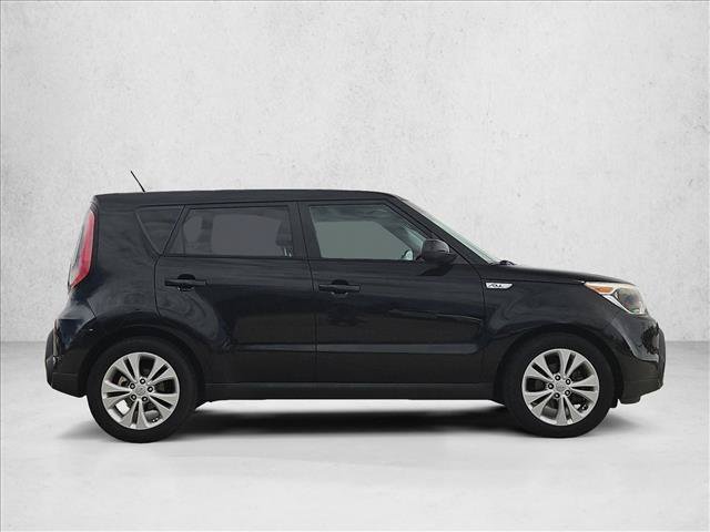 Used 2015 Kia Soul + FWD image 4