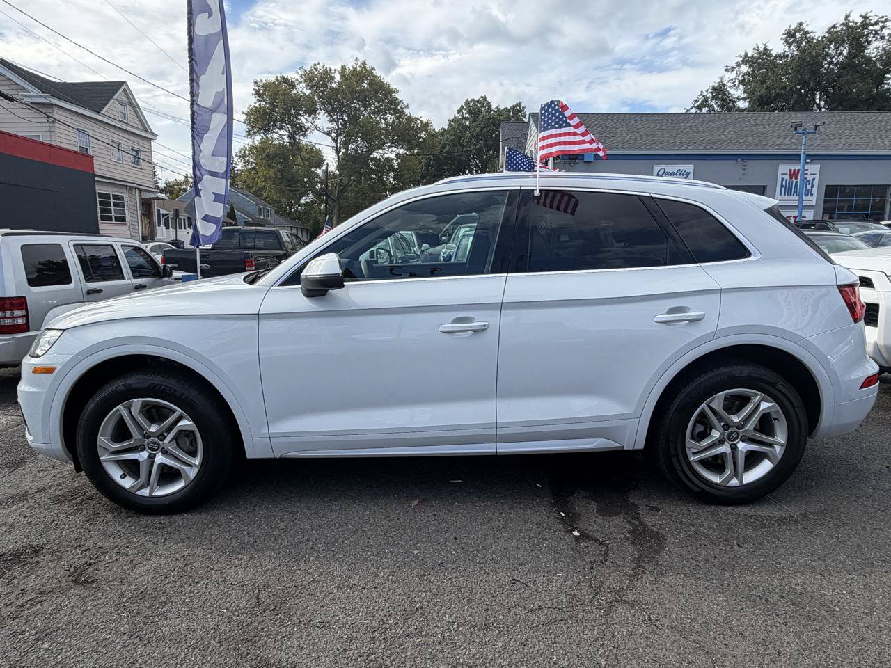 Used 2019 Audi Q5 2.0T Premium w/ Convenience Package AWD/4WD image 5