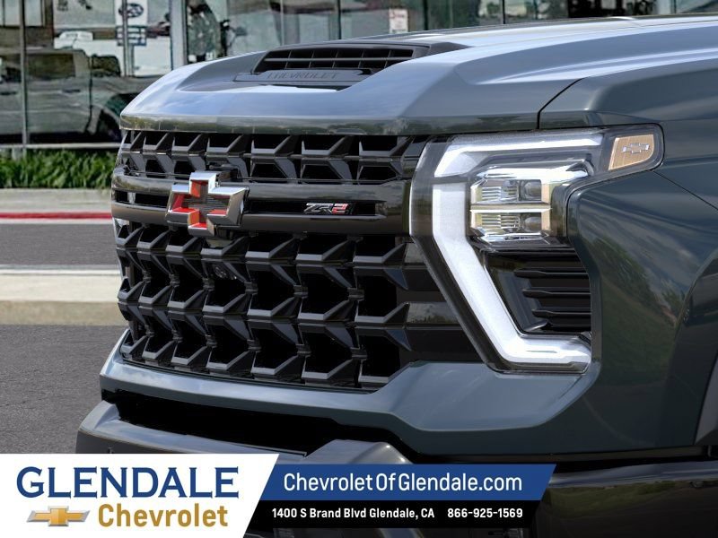 New 2026 Chevrolet Silverado 2500 ZR2 w/ LPO, Dark Essentials Package AWD/4WD image 13
