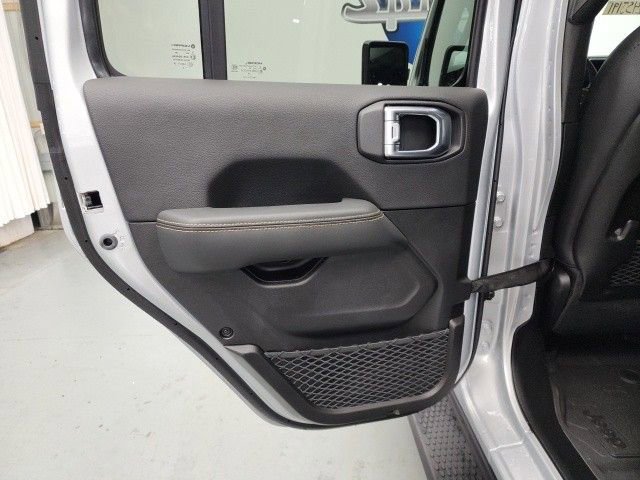 New 2024 Jeep Wrangler Unlimited Sahara image 24