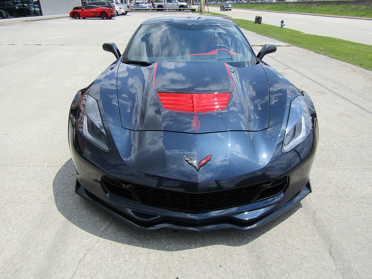Used 2016 Chevrolet Corvette Z06 w/ 2LZ Preferred Equipment Group RWD image 2