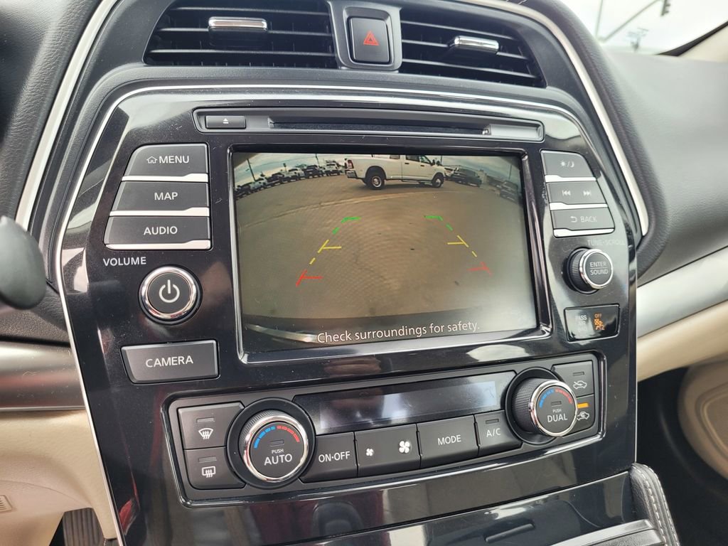 Used 2023 Nissan Maxima SV w/ Floor Mat Group image 17