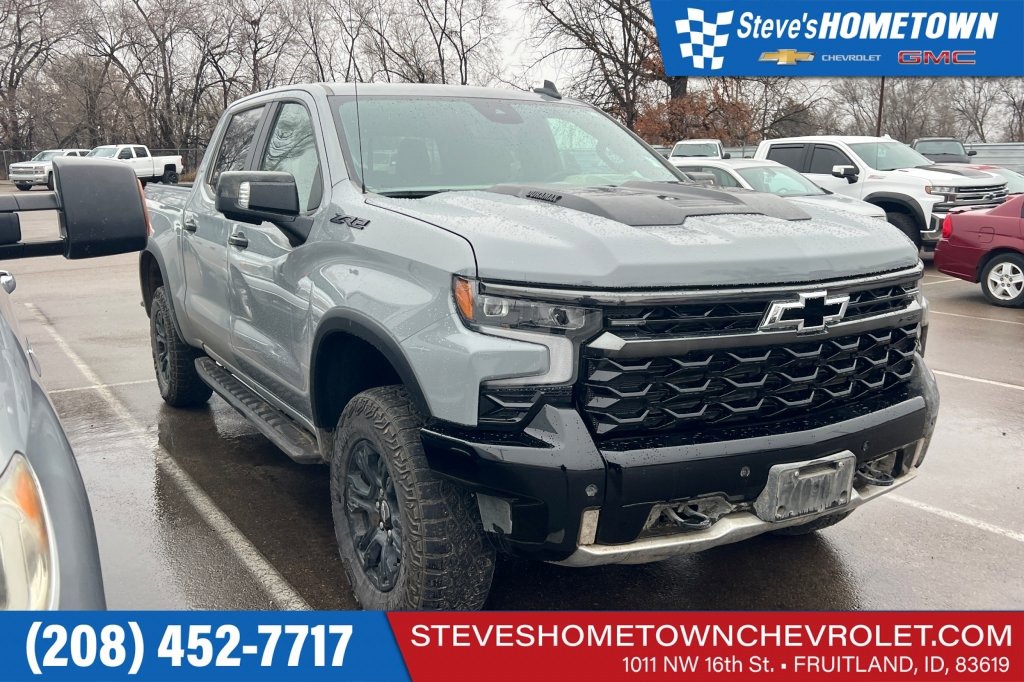 Used 2025 Chevrolet Silverado 1500 ZR2 w/ Technology Package image 1