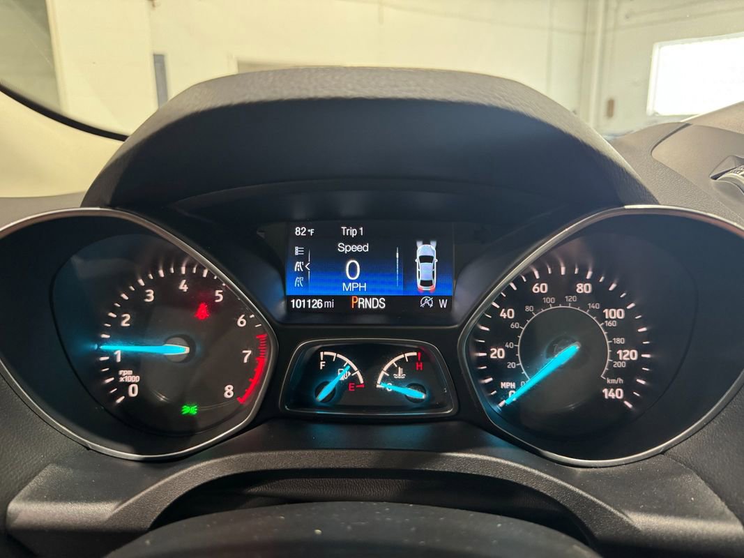 Used 2018 Ford Escape Titanium w/ Ford Safe & Smart Package image 17