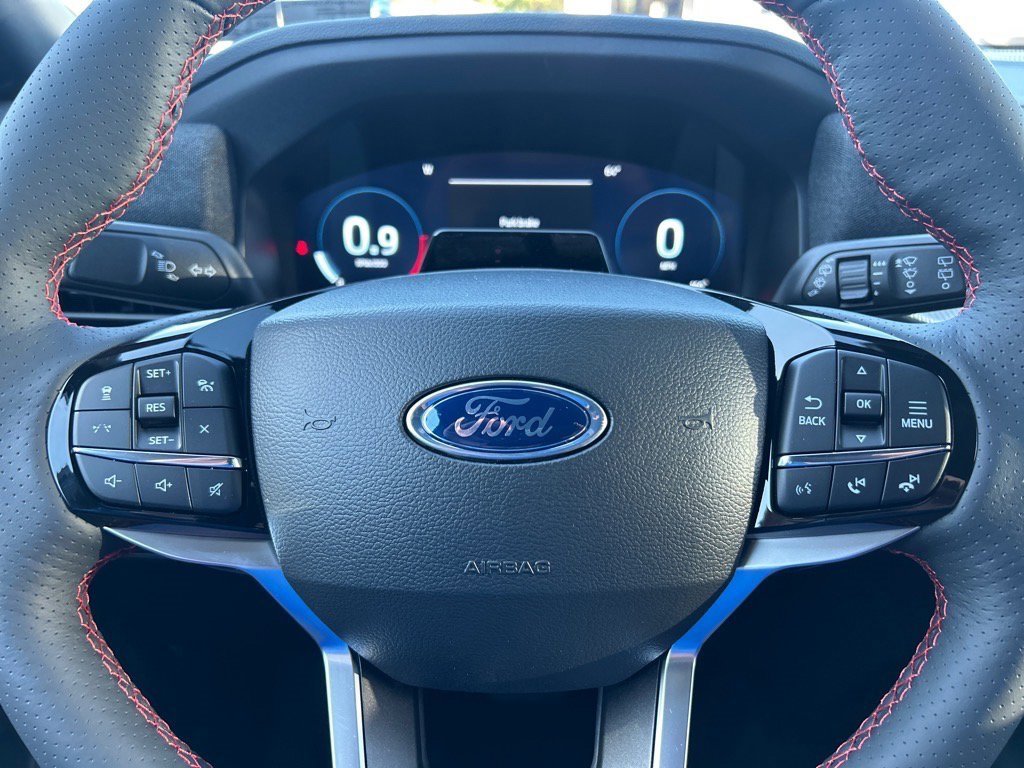 New 2026 Ford Explorer ST-Line w/ ST-Line Street Pack image 9