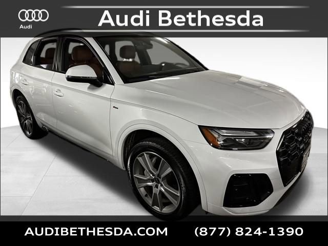 Certified 2025 Audi Q5 2.0T Premium w/ Convenience Plus Package