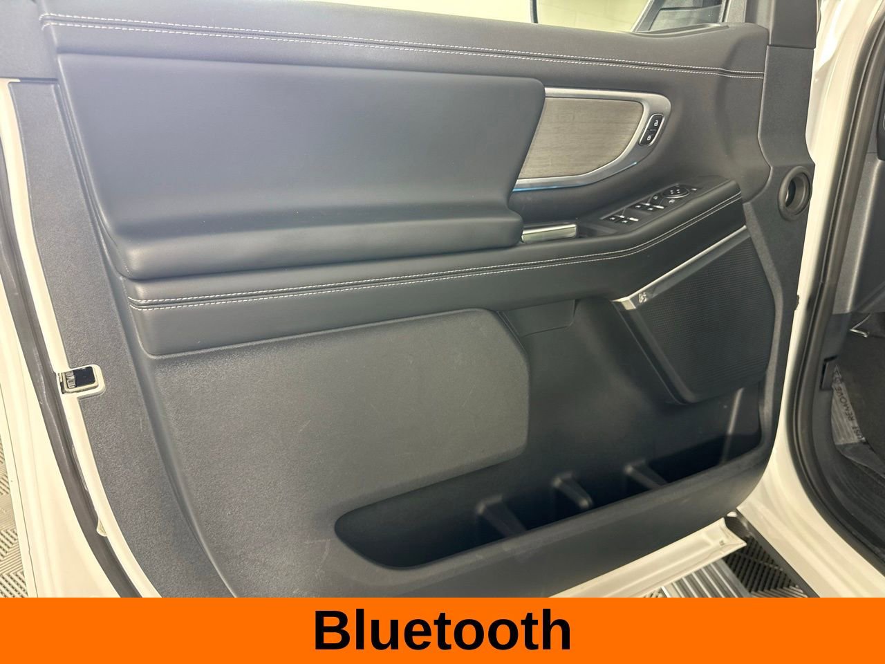 Used 2025 Ford Expedition Max Platinum image 10