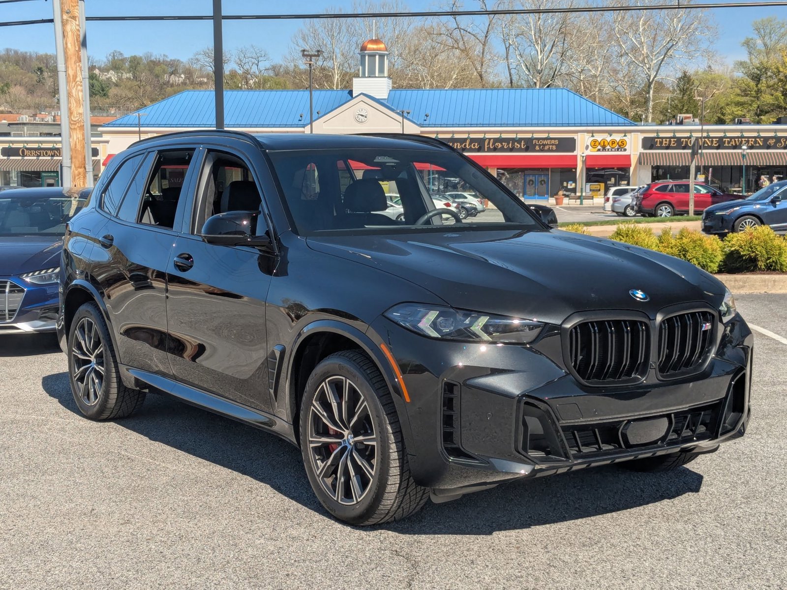 Used 2025 BMW X5 M60i w/ Executive Package image 7
