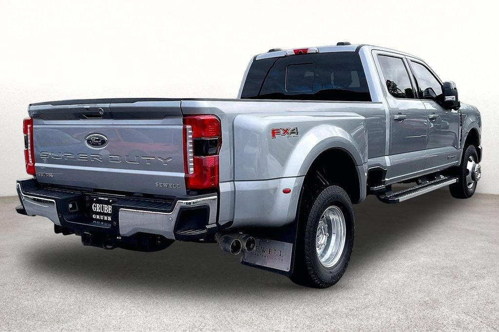 Used 2024 Ford F350 Lariat AWD/4WD image 2