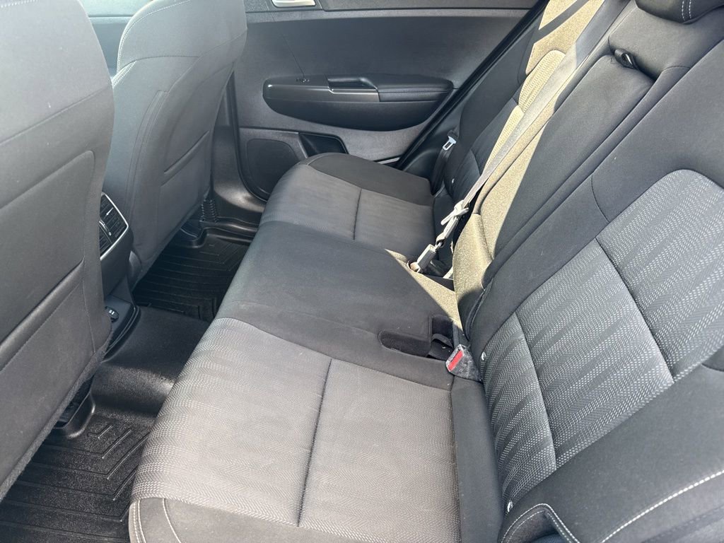 Used 2021 Kia Sportage LX image 11