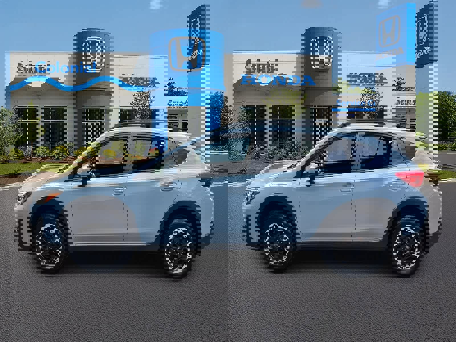 Used 2023 Subaru Crosstrek 2.0i Premium image 3