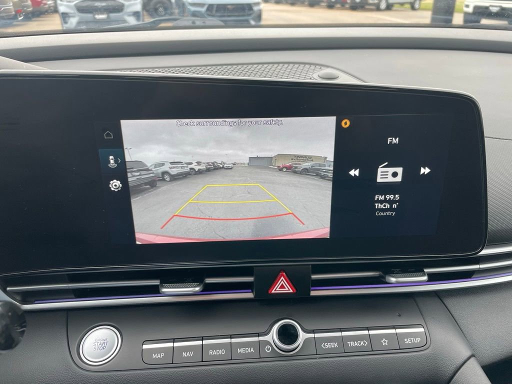 Used 2025 Hyundai Elantra SEL FWD image 18