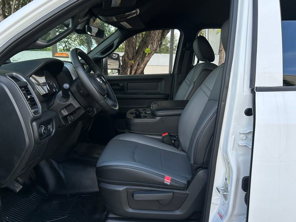 New 2025 RAM 5500 Tradesman image 15