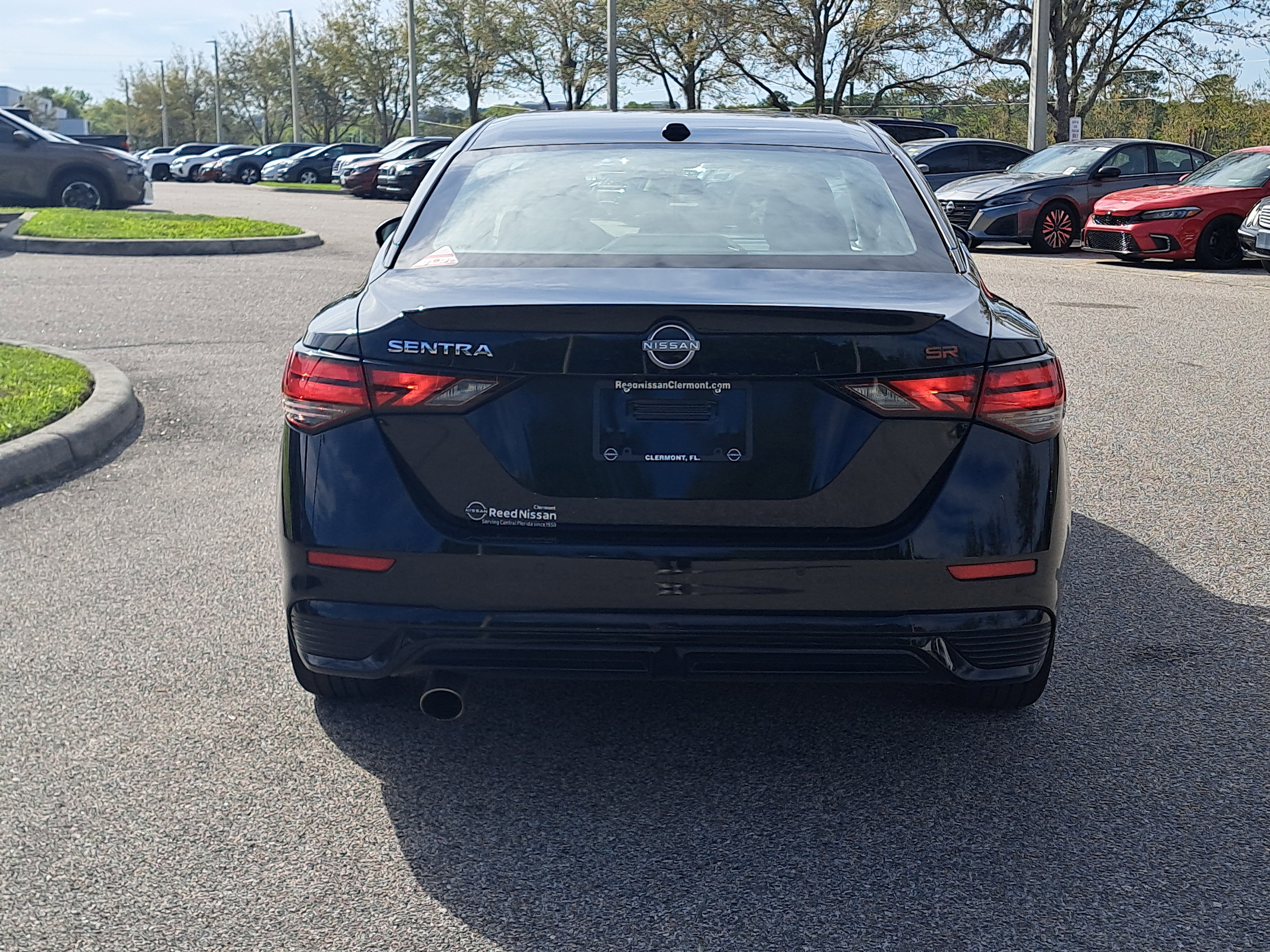 Certified 2025 Nissan Sentra SR FWD image 7