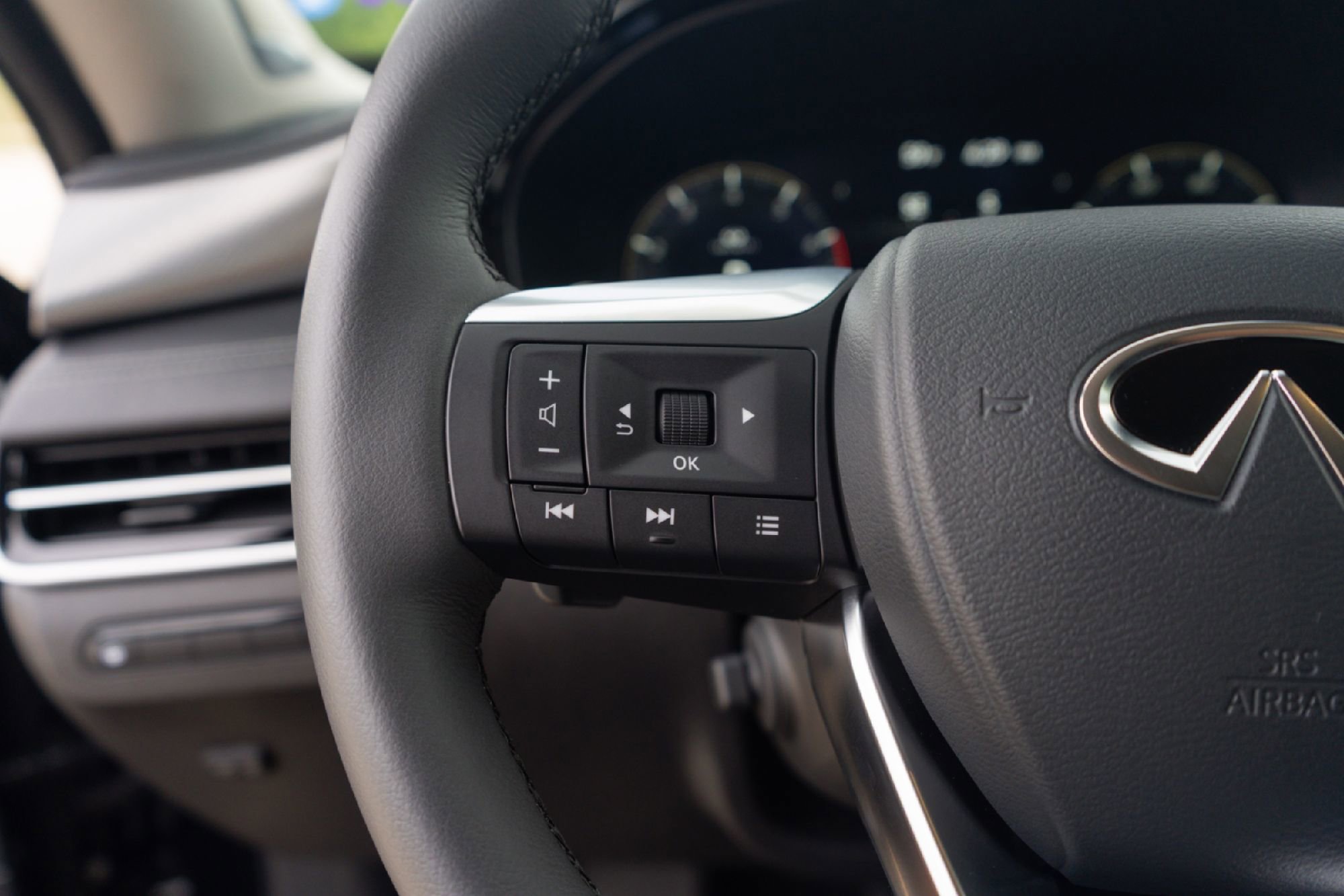 Certified 2026 INFINITI QX60 Luxe w/ Cargo Package image 12