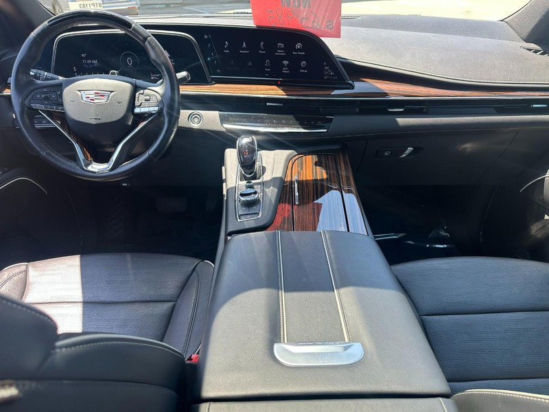 Used 2023 Cadillac Escalade Premium Luxury image 13