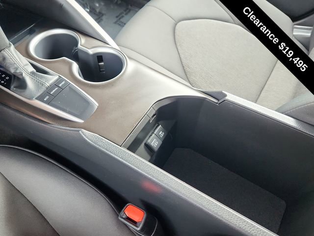 Used 2022 Toyota Camry LE image 39