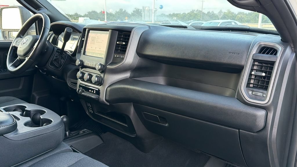 Used 2024 RAM 3500 Tradesman w/ Chrome Appearance Group AWD/4WD image 33