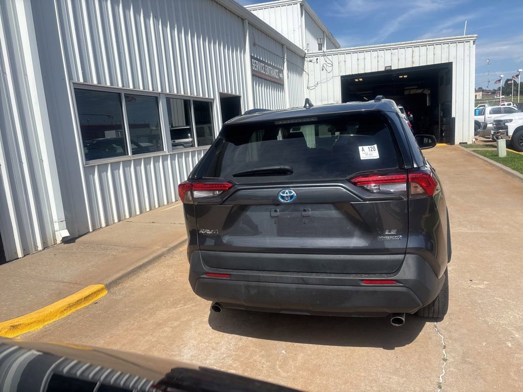 Used 2023 Toyota RAV4 LE AWD/4WD image 6