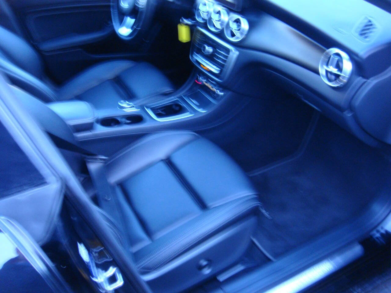 Used 2019 Mercedes-Benz CLA 250 4MATIC image 16