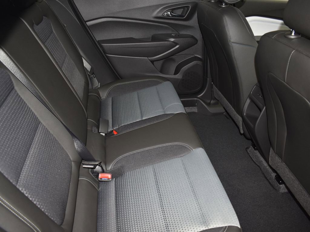 New 2026 Chevrolet Trax LT image 21