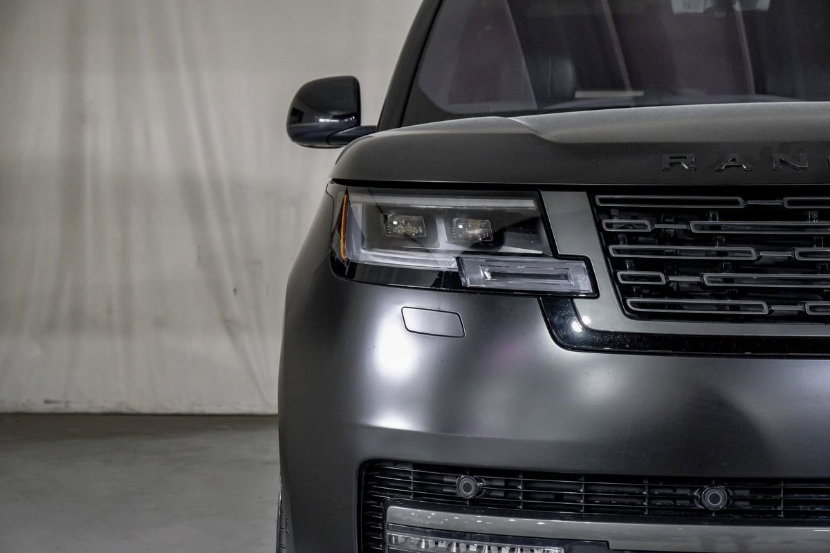 Used 2023 Land Rover Range Rover SE image 39