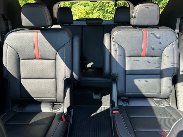 Certified 2026 Chevrolet Traverse RS w/ LPO, Floor Liner Package AWD/4WD image 37