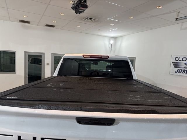 Used 2023 Chevrolet Silverado 1500 RST w/ Z71 Off-Road Package image 9