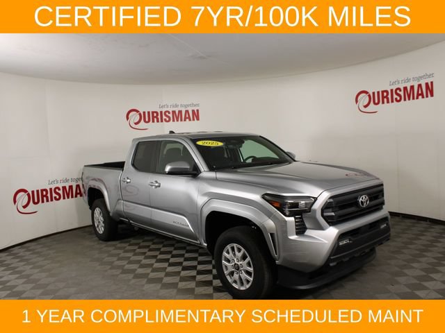 Used 2025 Toyota Tacoma SR5 AWD/4WD image 9