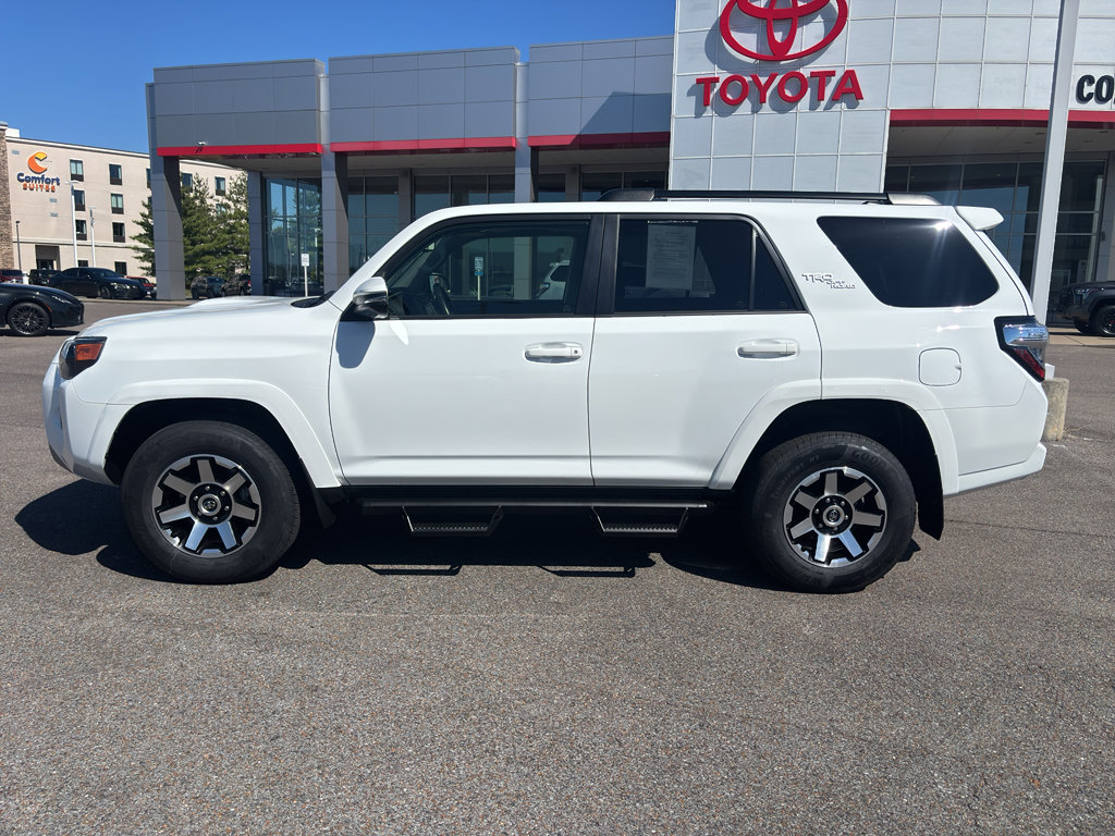 Used 2023 Toyota 4Runner TRD Off-Road Premium image 2
