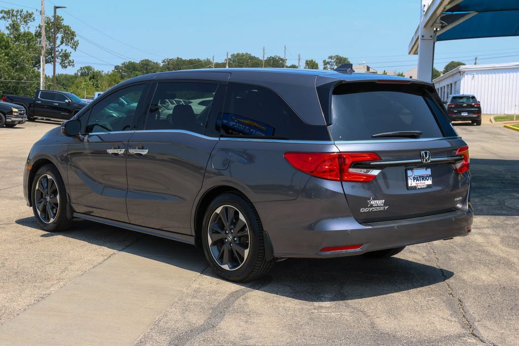 Used 2024 Honda Odyssey Elite image 3
