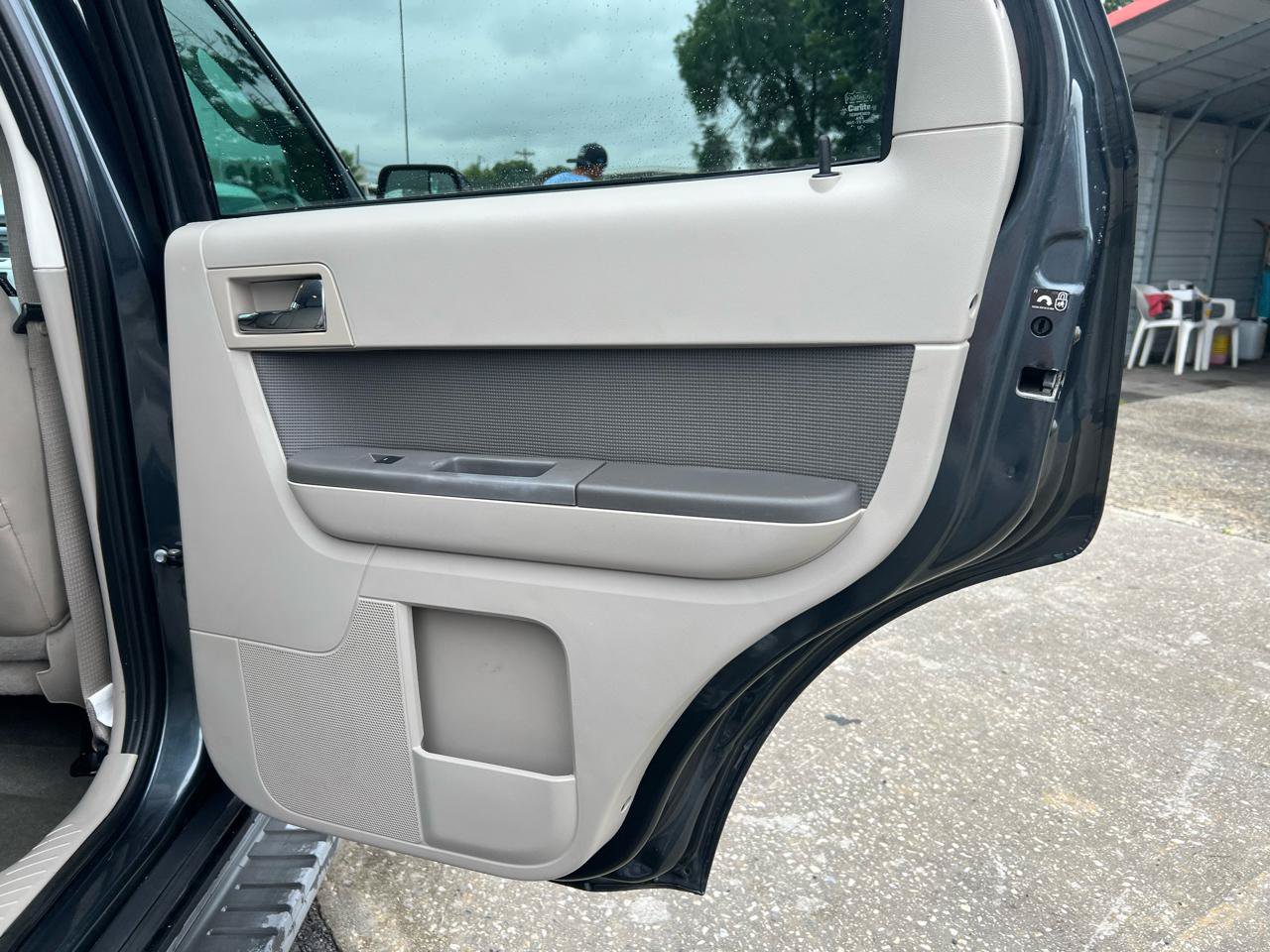 Used 2010 Mercury Mariner Premier FWD image 17