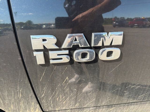 Used 2017 RAM 1500 Classic SLT AWD/4WD image 20