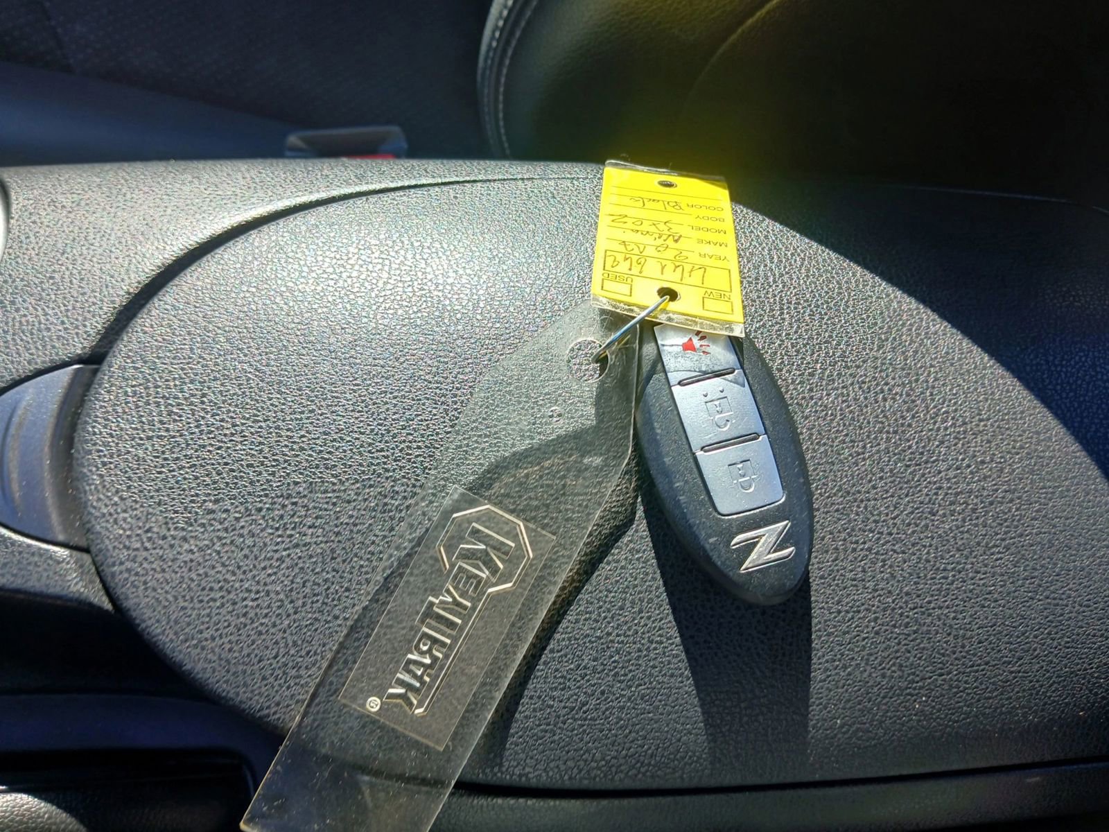 Used 2015 Nissan 370Z NISMO image 9