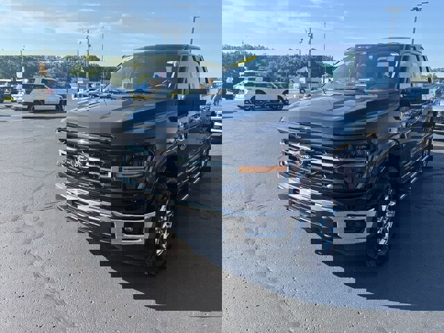 Certified 2025 Ford F150 XLT w/ Equipment Group 301A Standard image 3