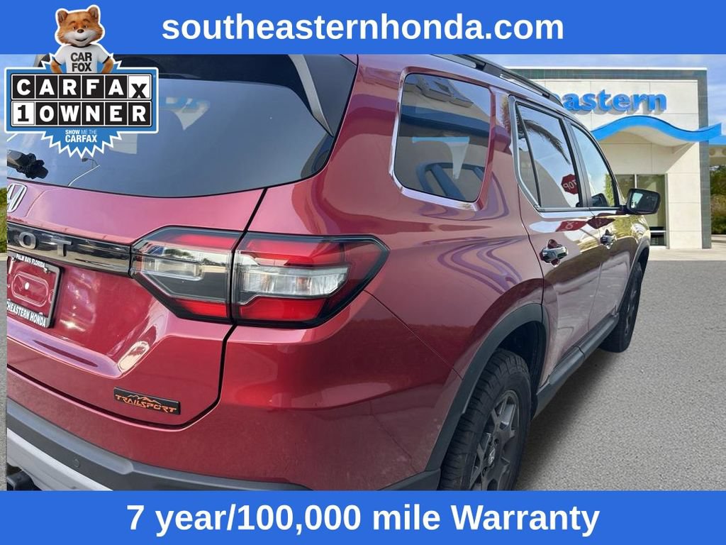 Used 2025 Honda Pilot TrailSport image 10