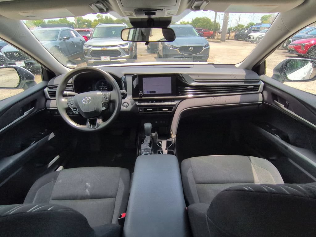 Used 2025 Toyota Camry LE FWD image 25