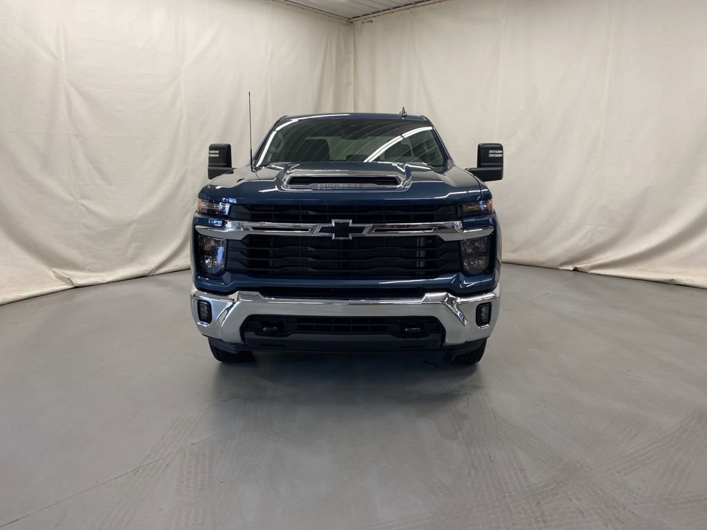 New 2026 Chevrolet Silverado 2500 LT image 3