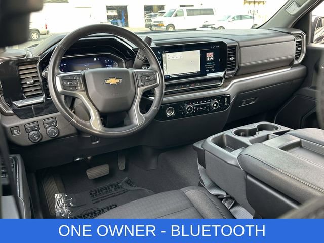 Used 2022 Chevrolet Silverado 1500 LT image 2