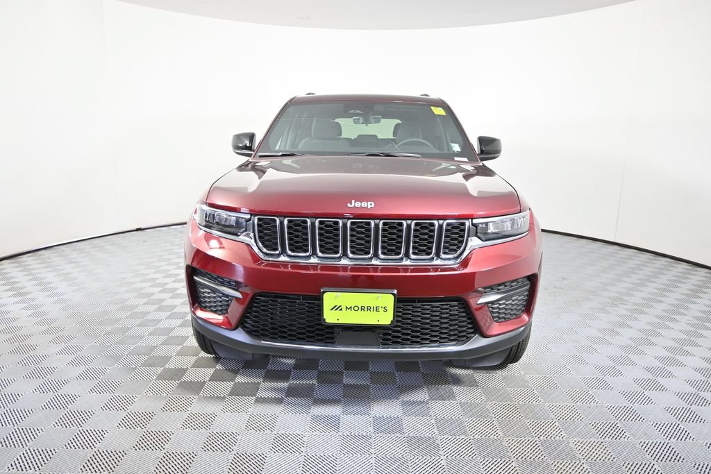 Used 2026 Jeep Grand Cherokee Laredo X AWD/4WD image 10