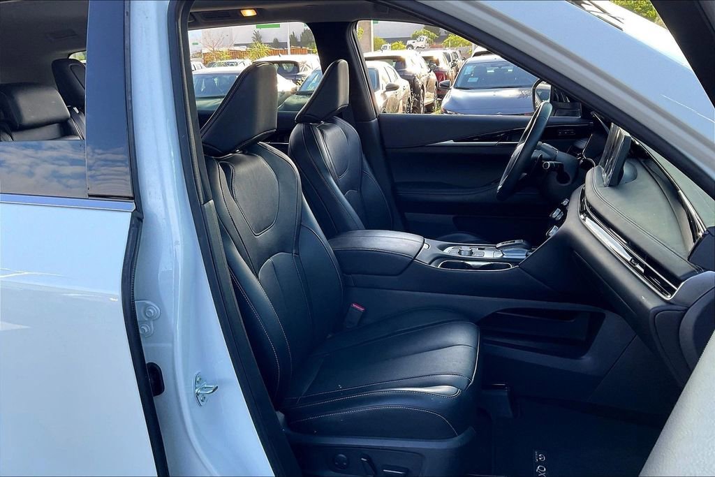 Used 2025 INFINITI QX60 Pure image 7