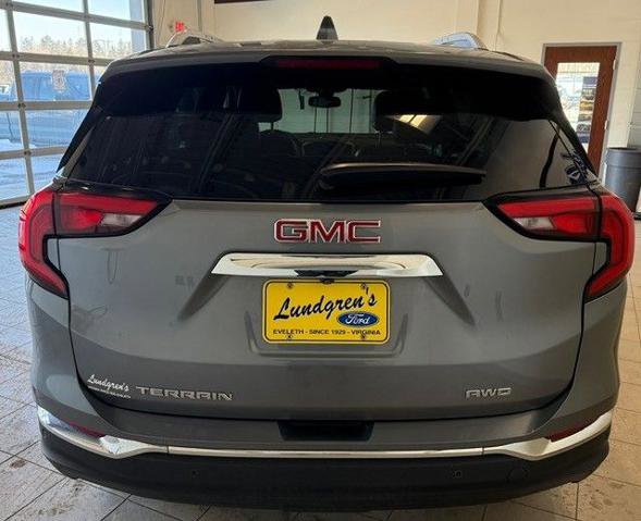 Used 2021 GMC Terrain SLT w/ Infotainment Package II image 3