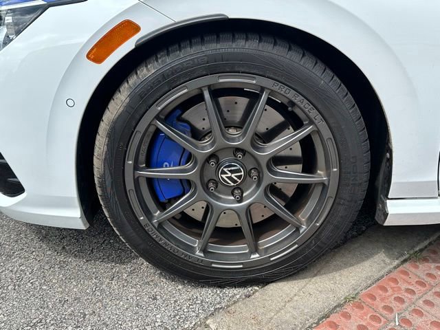 Certified 2024 Volkswagen Golf R AWD/4WD image 9