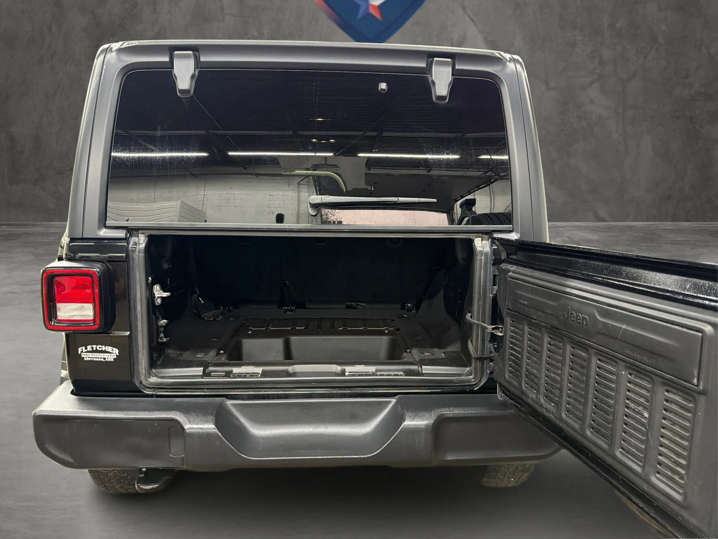 Used 2019 Jeep Wrangler Unlimited Sport S image 10