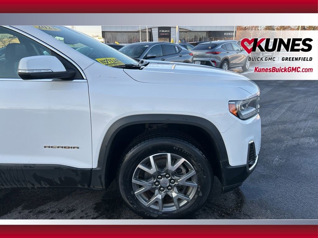 Used 2023 GMC Acadia SLT image 15