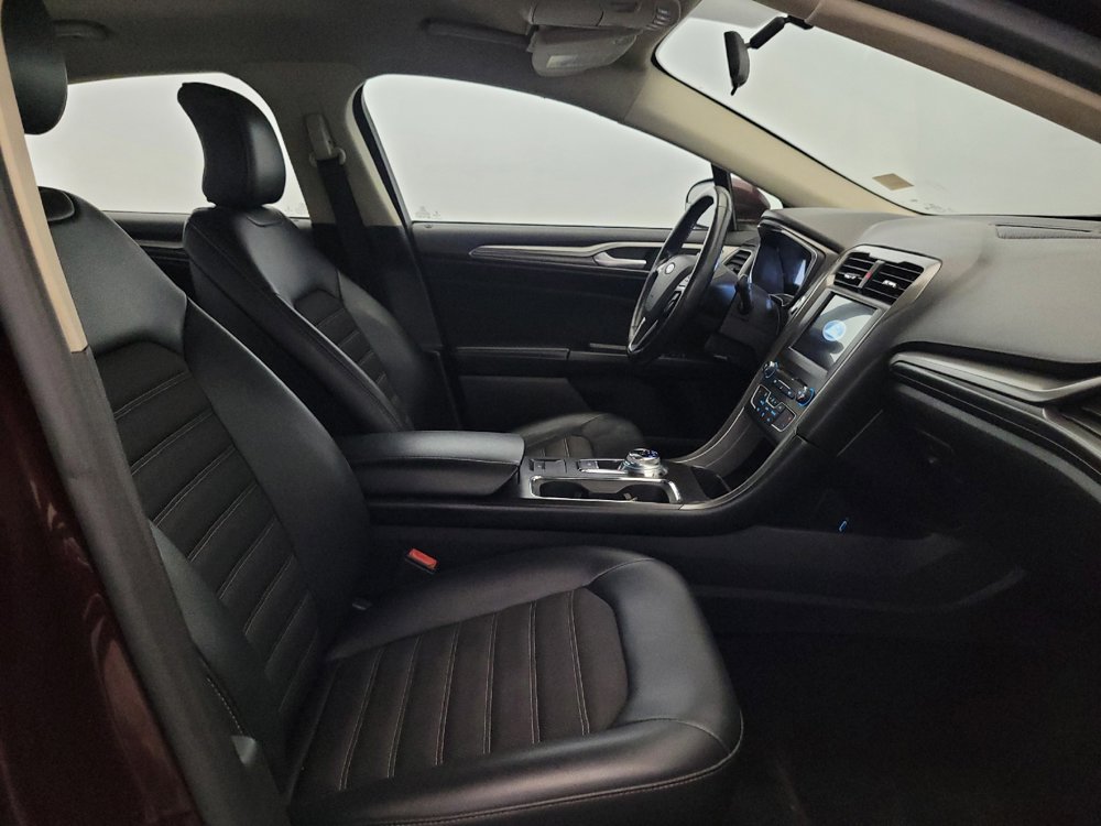 Used 2017 Ford Fusion SE w/ Equipment Group 201A FWD image 21