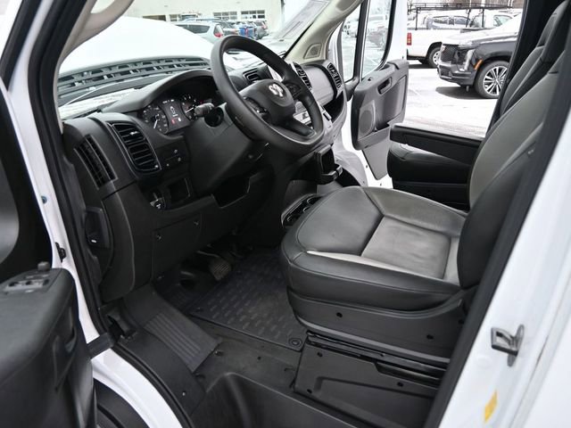 Used 2024 RAM ProMaster 2500 w/ Convenience Group image 14