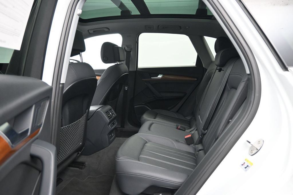 Used 2023 Audi Q5 2.0T Premium Plus AWD/4WD image 27