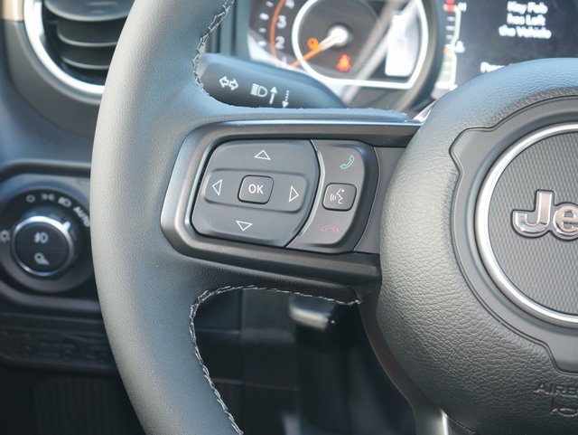 New 2025 Jeep Gladiator Sport image 17