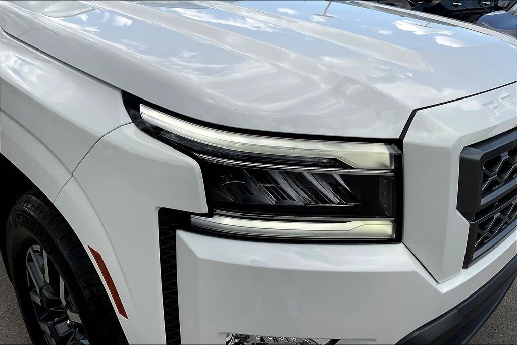 Certified 2024 Nissan Frontier SL w/ Technology Package image 41
